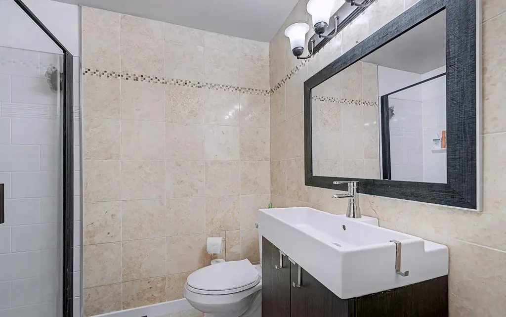 2005 Luxstone Boulevard SW Airdrie AB T4B 3J9