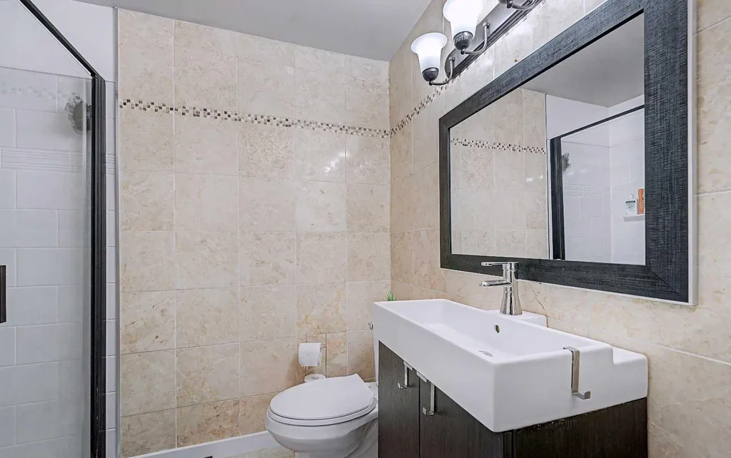 2005 Luxstone Boulevard SW Airdrie AB T4B 3J9