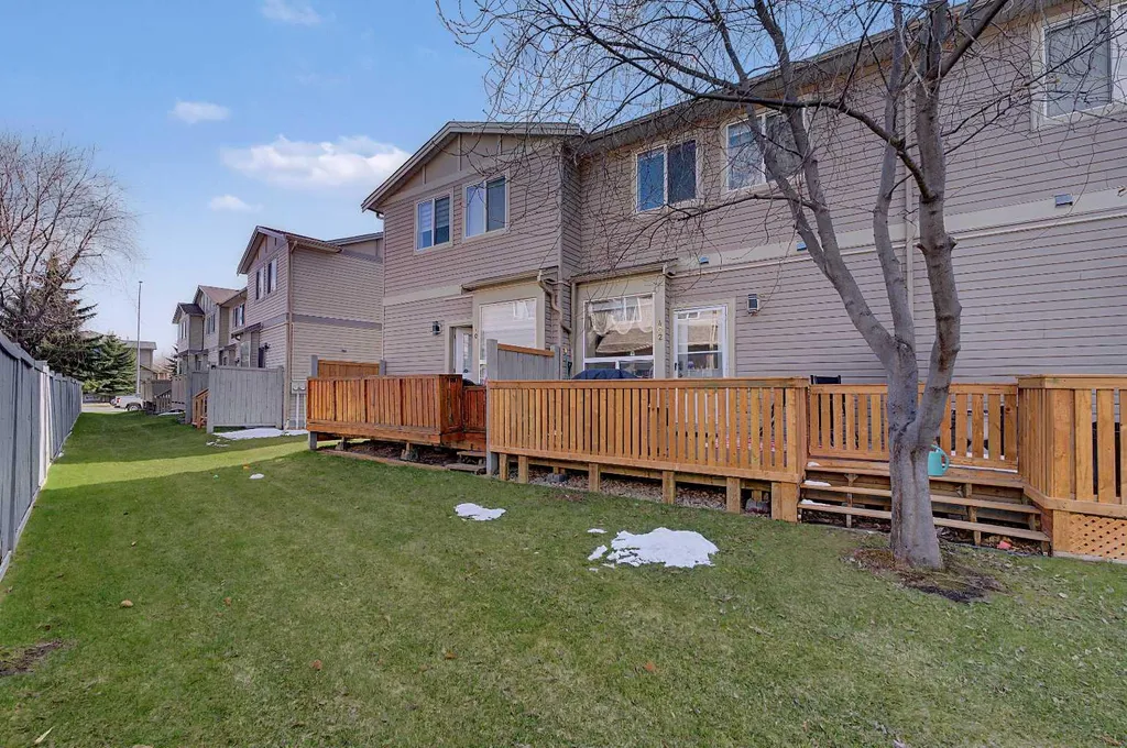 2005 Luxstone Boulevard SW Airdrie AB T4B 3J9