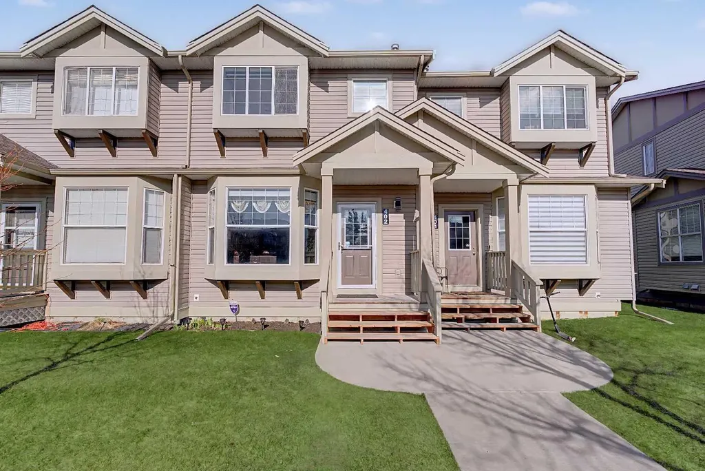 2005 Luxstone Boulevard SW Airdrie AB T4B 3J9