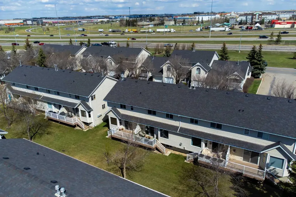 567 Edmonton Trail NE Airdrie AB T4B 2L4