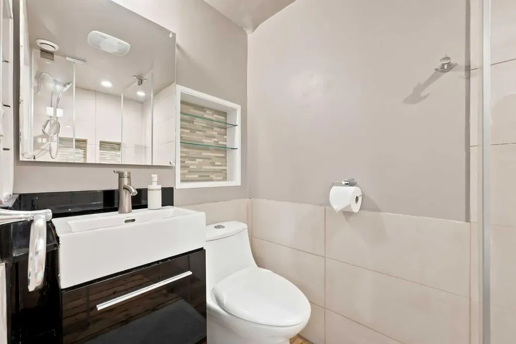 27 Silver Springs Drive NW Calgary AB T3B 4N3