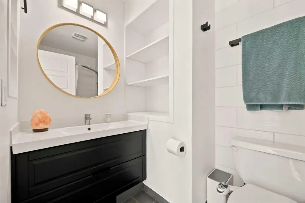 27 Silver Springs Drive NW Calgary AB T3B 4N3