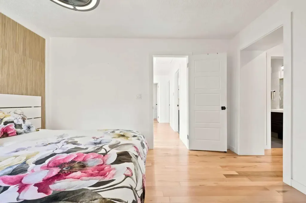 27 Silver Springs Drive NW Calgary AB T3B 4N3