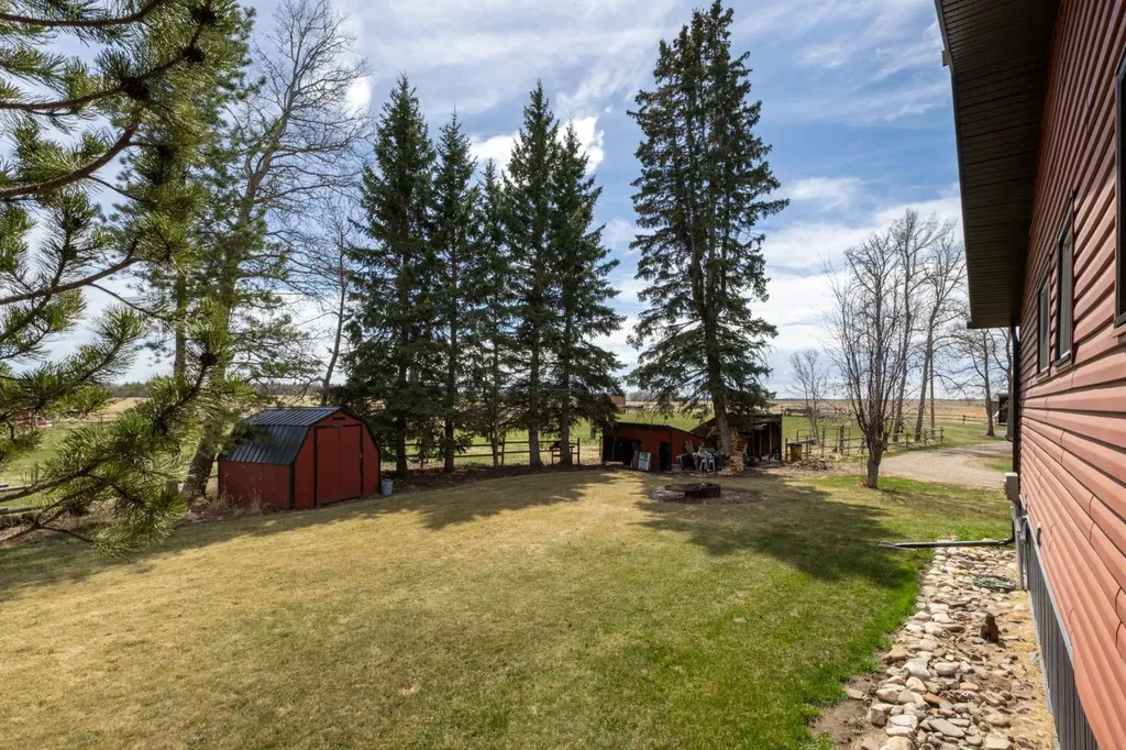 3327 360 Township Rural Red Deer County AB T4G0N2