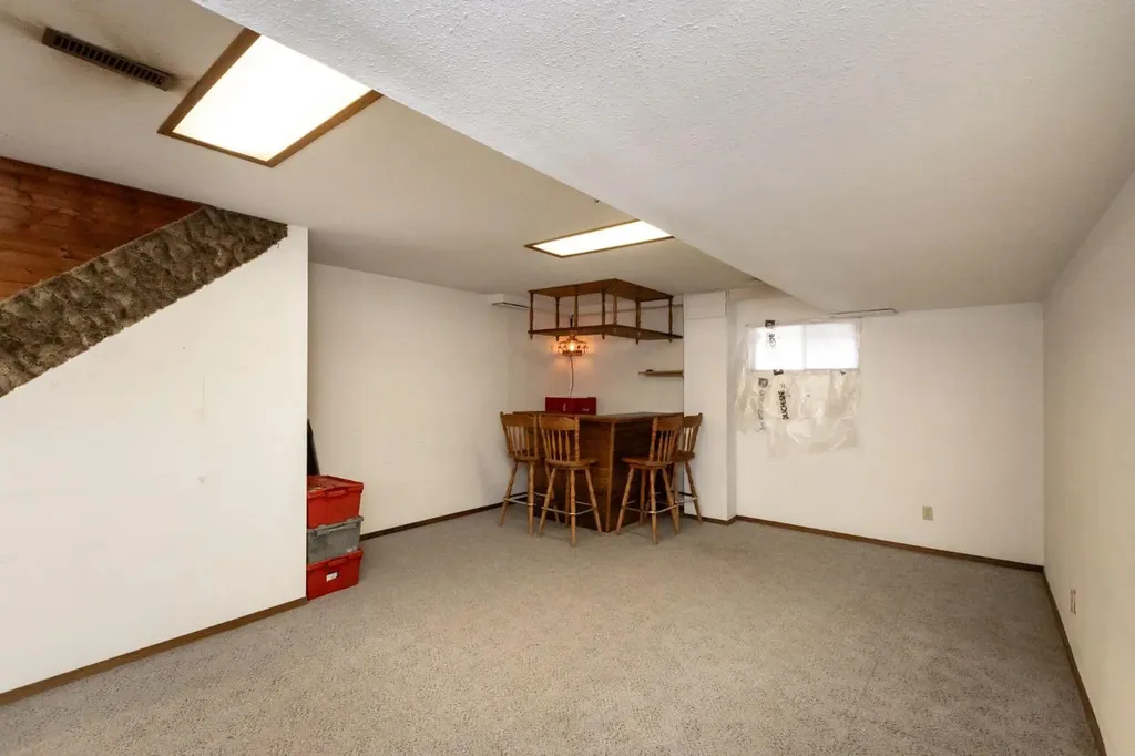 3327 360 Township Rural Red Deer County AB T4G0N2