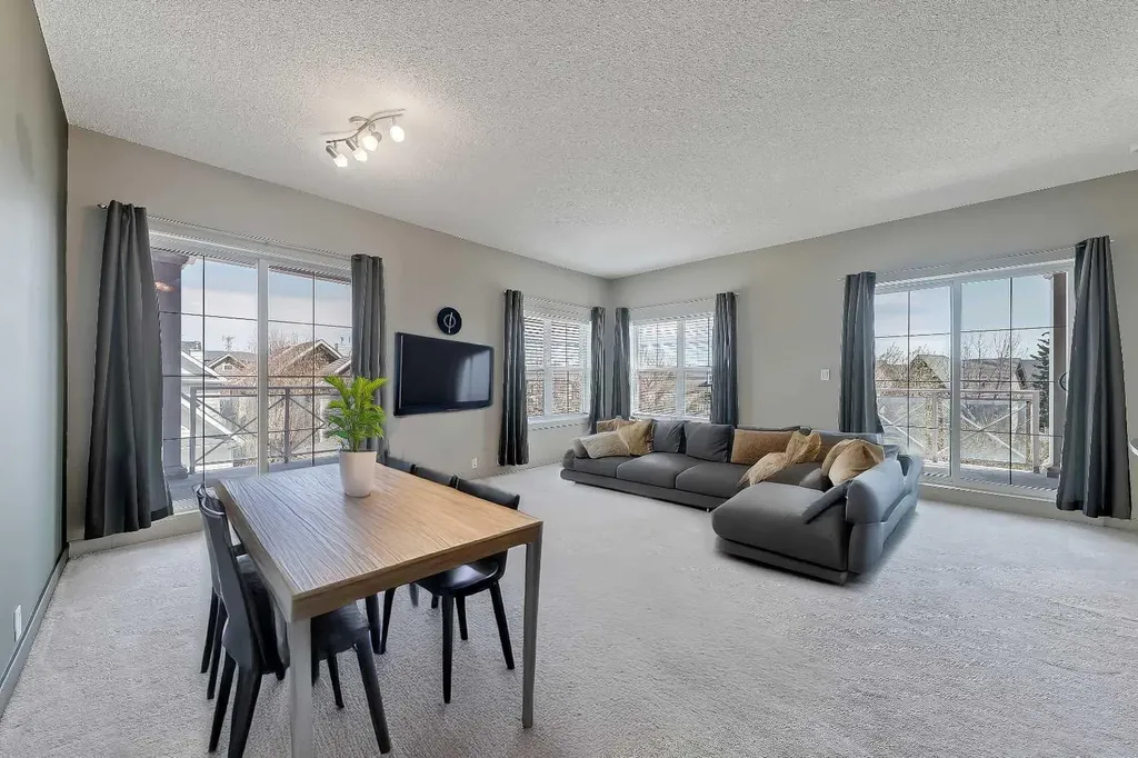 5605 Henwood Street SW Calgary AB T3E 7R2