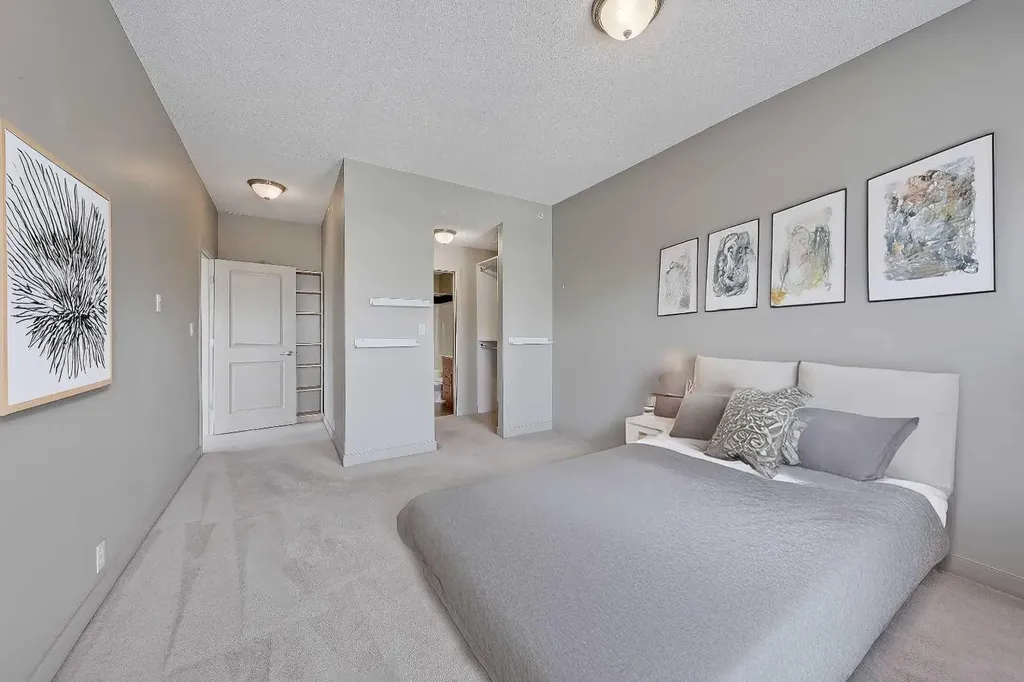 5605 Henwood Street SW Calgary AB T3E 7R2