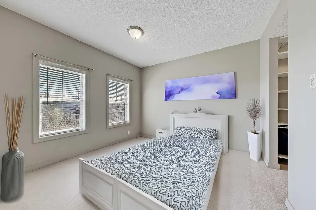 5605 Henwood Street SW Calgary AB T3E 7R2