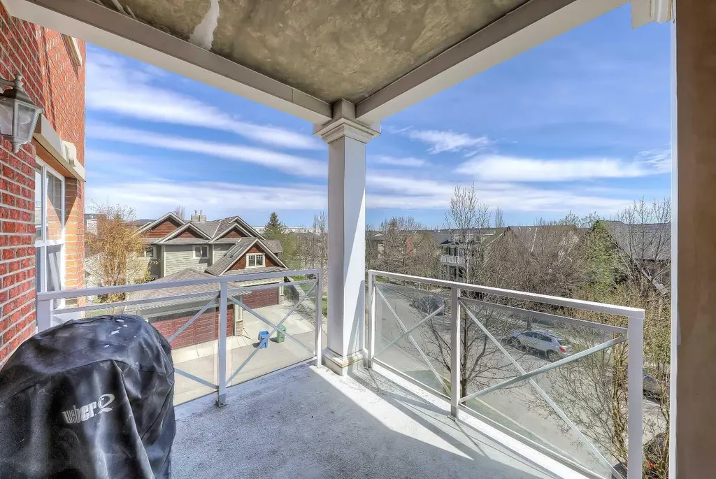 5605 Henwood Street SW Calgary AB T3E 7R2