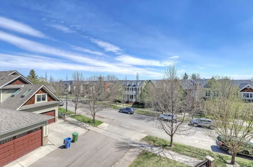 5605 Henwood Street SW Calgary AB T3E 7R2