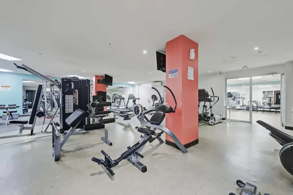 5605 Henwood Street SW Calgary AB T3E 7R2