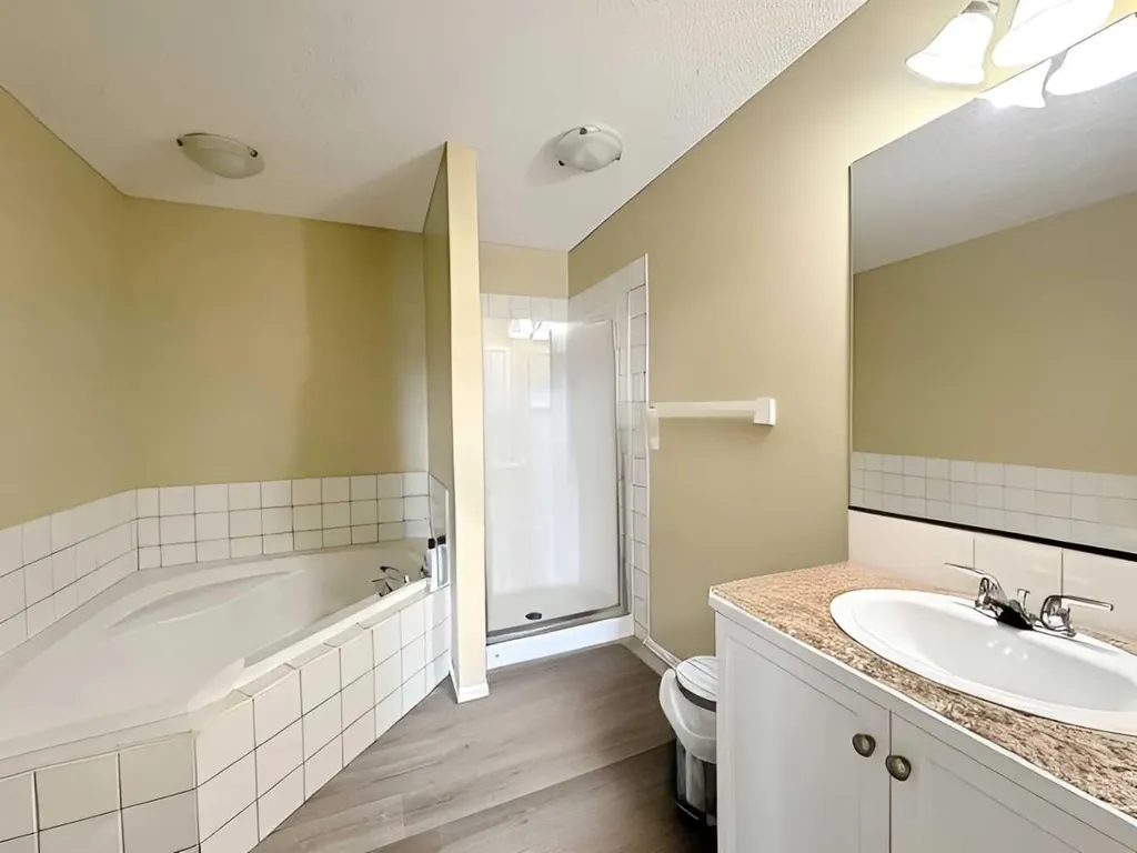 101 Channelside Cove SW Airdrie AB T4B 3J1