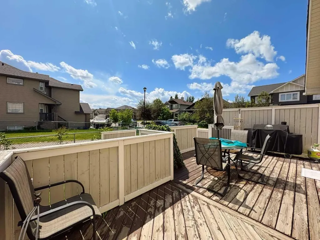 101 Channelside Cove SW Airdrie AB T4B 3J1