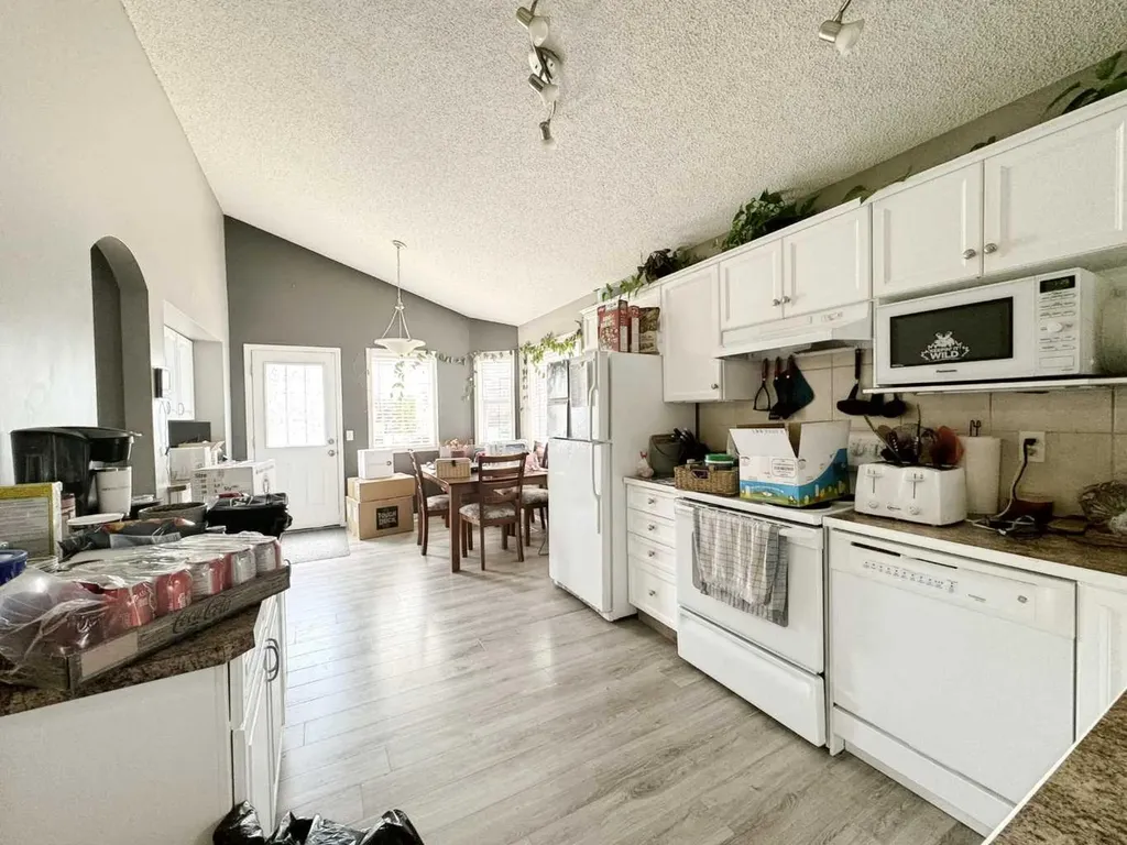 101 Channelside Cove SW Airdrie AB T4B 3J1