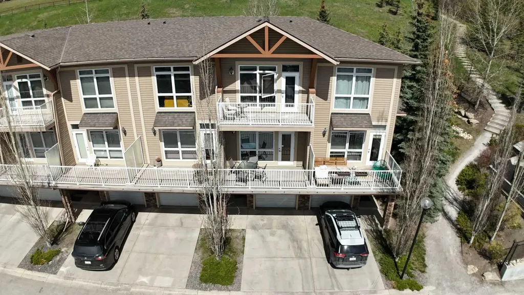 172 Rockyledge View NW Calgary AB T3G6B2