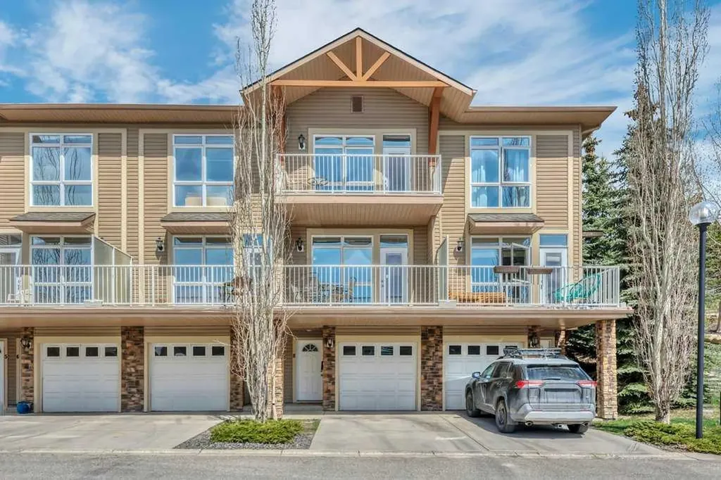 172 Rockyledge View NW Calgary AB T3G6B2