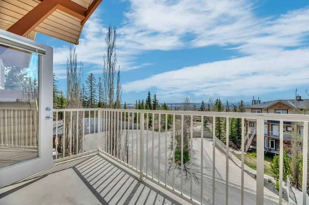 172 Rockyledge View NW Calgary AB T3G6B2