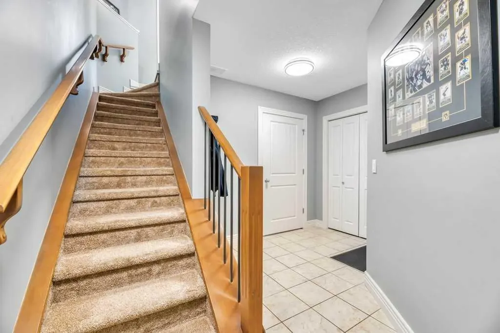172 Rockyledge View NW Calgary AB T3G6B2
