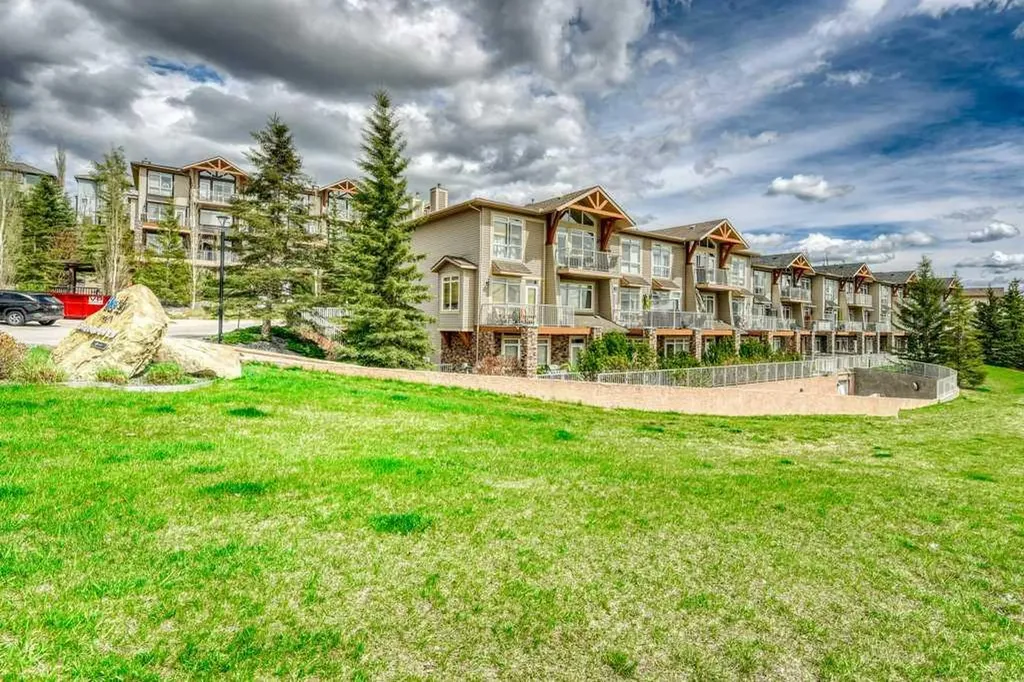 172 Rockyledge View NW Calgary AB T3G6B2