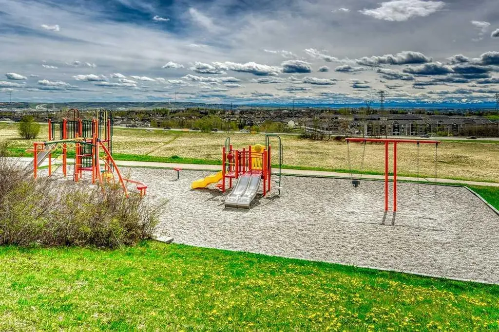 172 Rockyledge View NW Calgary AB T3G6B2