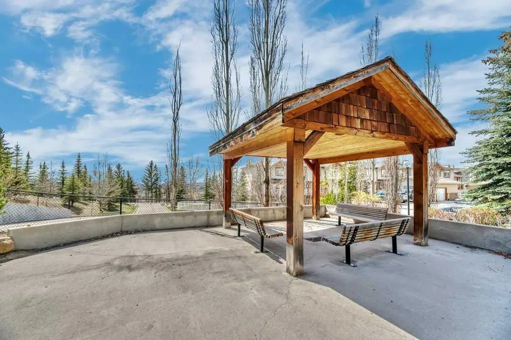 172 Rockyledge View NW Calgary AB T3G6B2