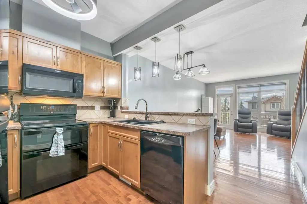 172 Rockyledge View NW Calgary AB T3G6B2