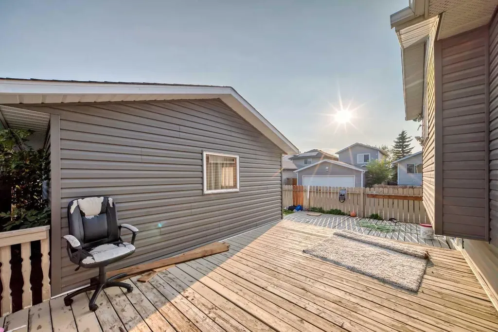 11 Martinwood Road NE Calgary AB T3J 3G6
