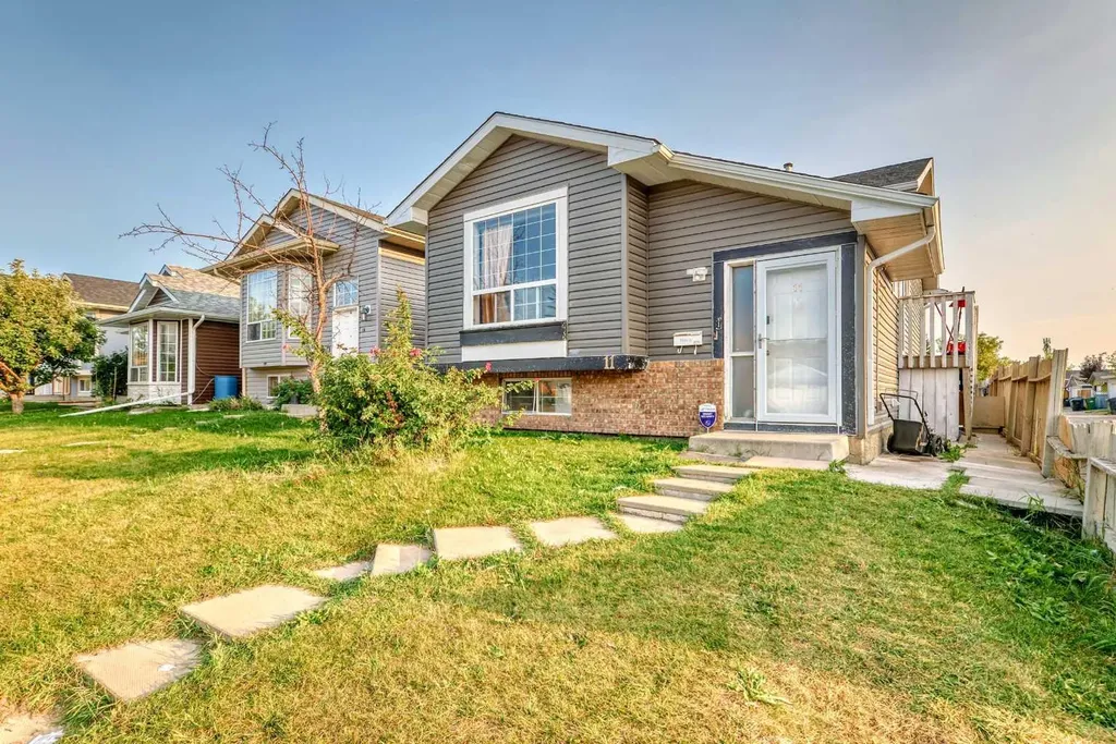 11 Martinwood Road NE Calgary AB T3J 3G6