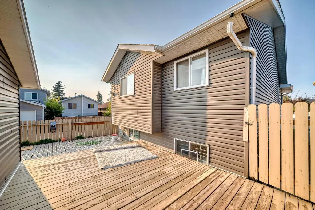 11 Martinwood Road NE Calgary AB T3J 3G6