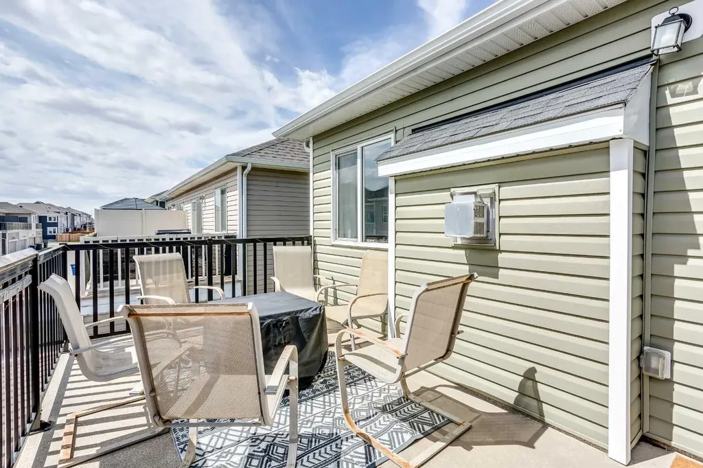 239 Windford Crescent SW Airdrie AB T4B5E5