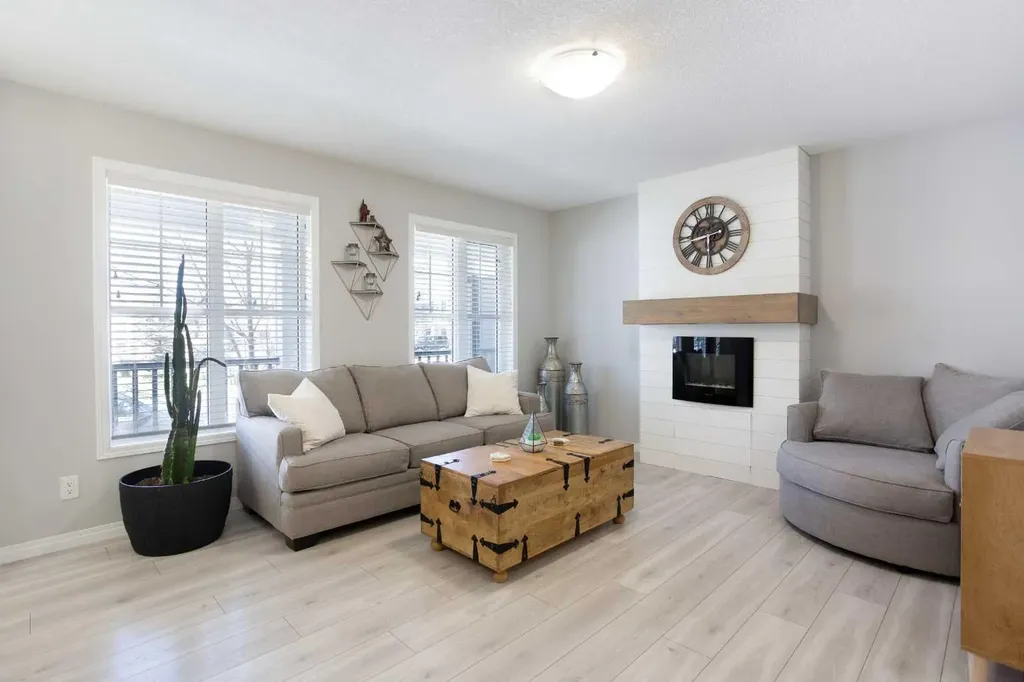 239 Windford Crescent SW Airdrie AB T4B5E5