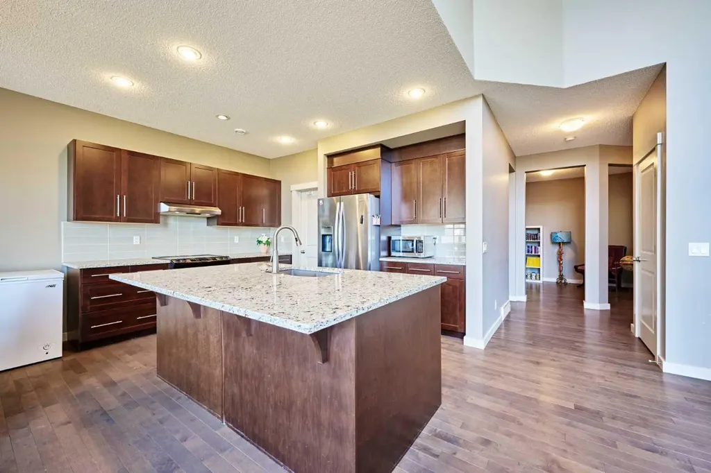 109 Sherwood Road NW Calgary AB T3R 0P1