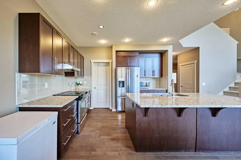 109 Sherwood Road NW Calgary AB T3R 0P1