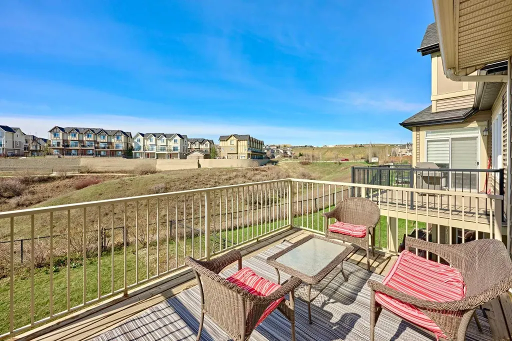 109 Sherwood Road NW Calgary AB T3R 0P1