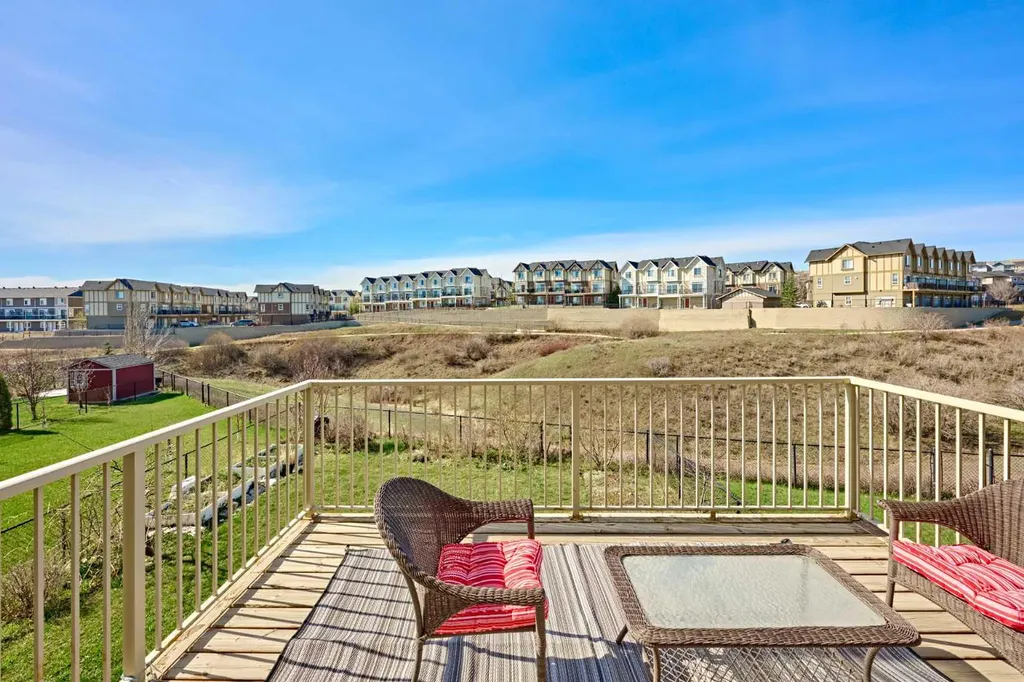 109 Sherwood Road NW Calgary AB T3R 0P1