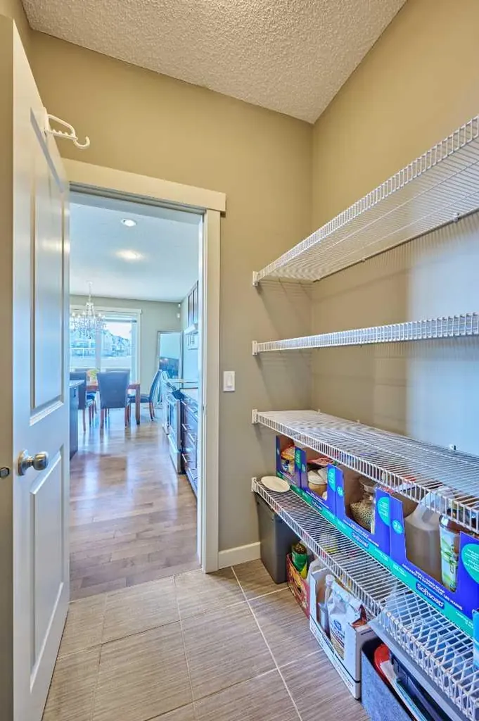 109 Sherwood Road NW Calgary AB T3R 0P1