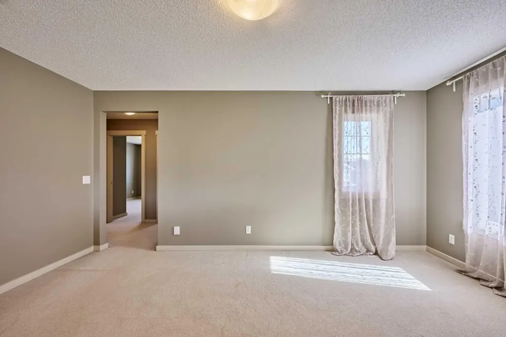 109 Sherwood Road NW Calgary AB T3R 0P1