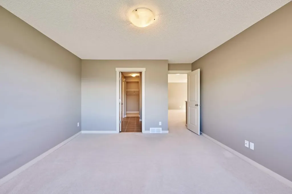 109 Sherwood Road NW Calgary AB T3R 0P1