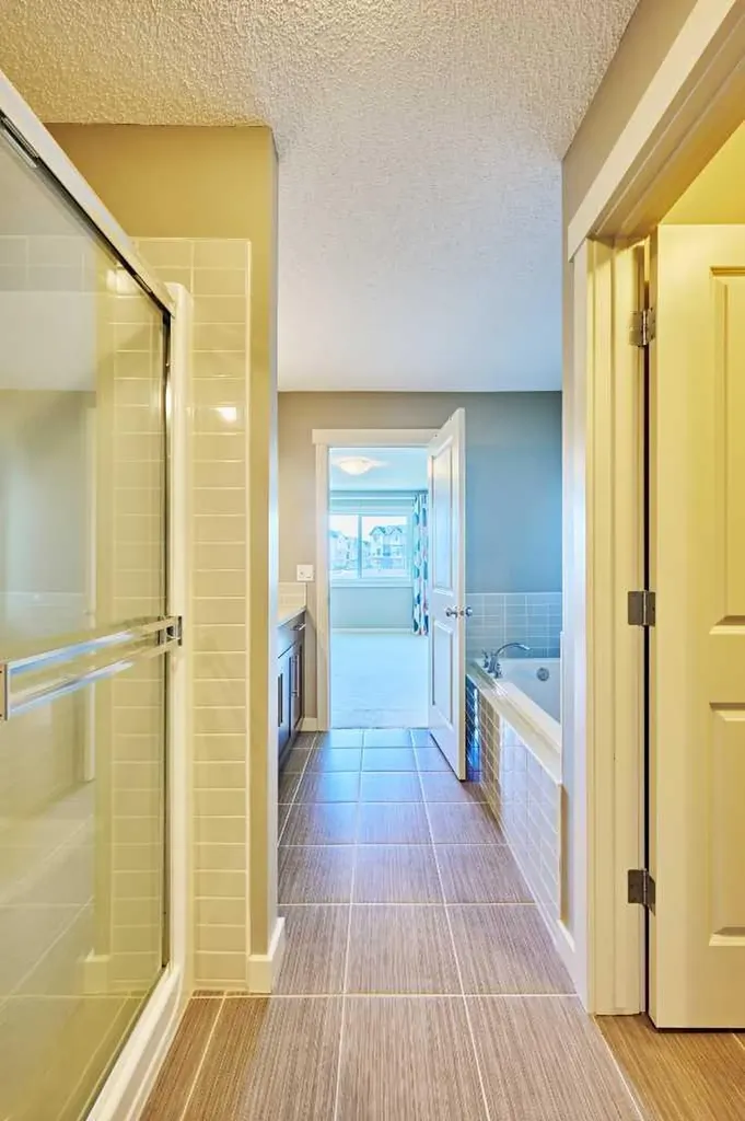 109 Sherwood Road NW Calgary AB T3R 0P1
