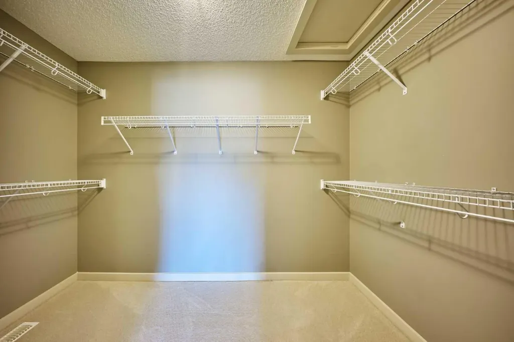 109 Sherwood Road NW Calgary AB T3R 0P1