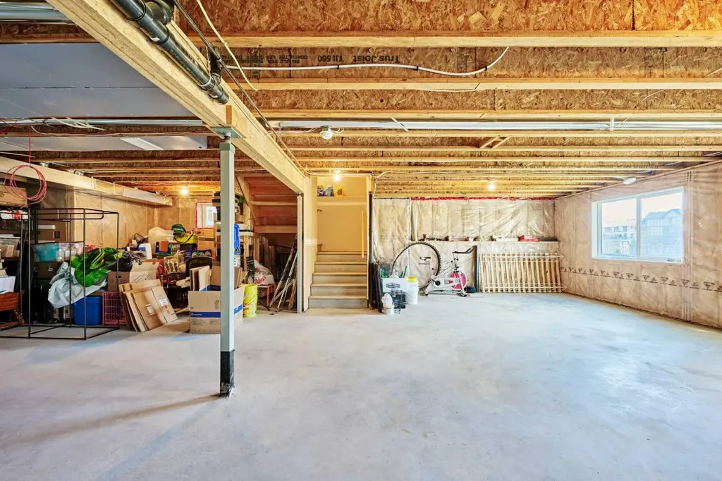 109 Sherwood Road NW Calgary AB T3R 0P1
