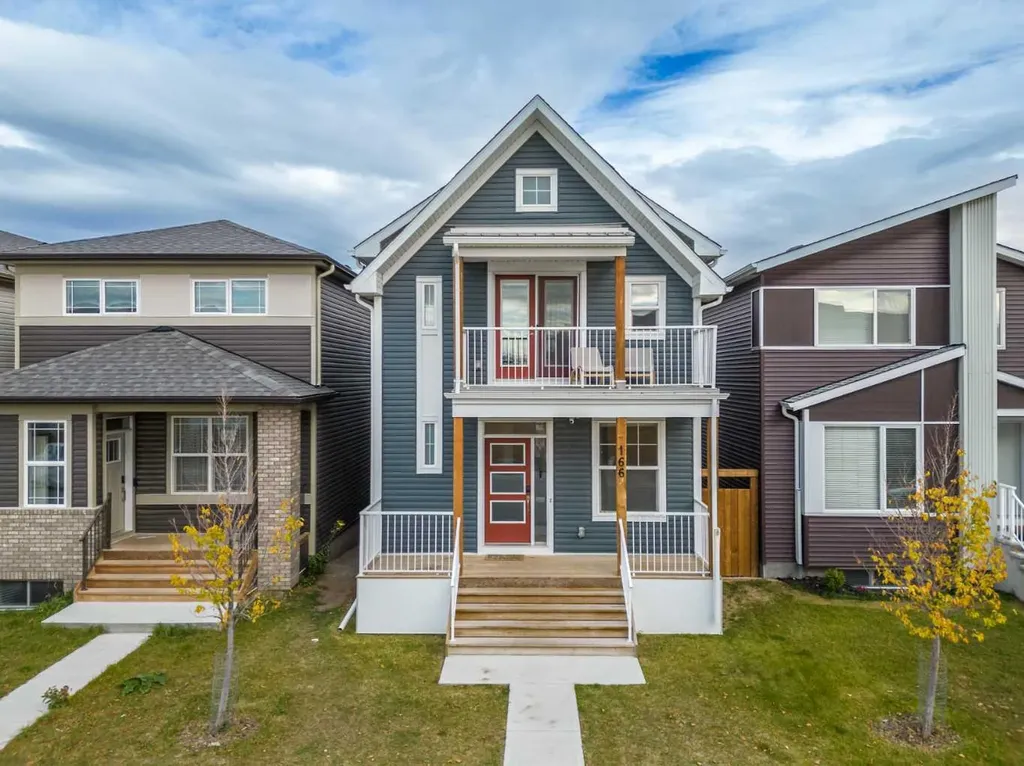 166 Howse Common NE Calgary AB T3P 1L6