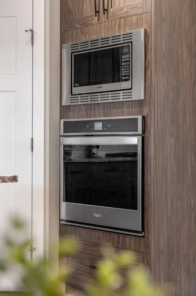 166 Howse Common NE Calgary AB T3P 1L6