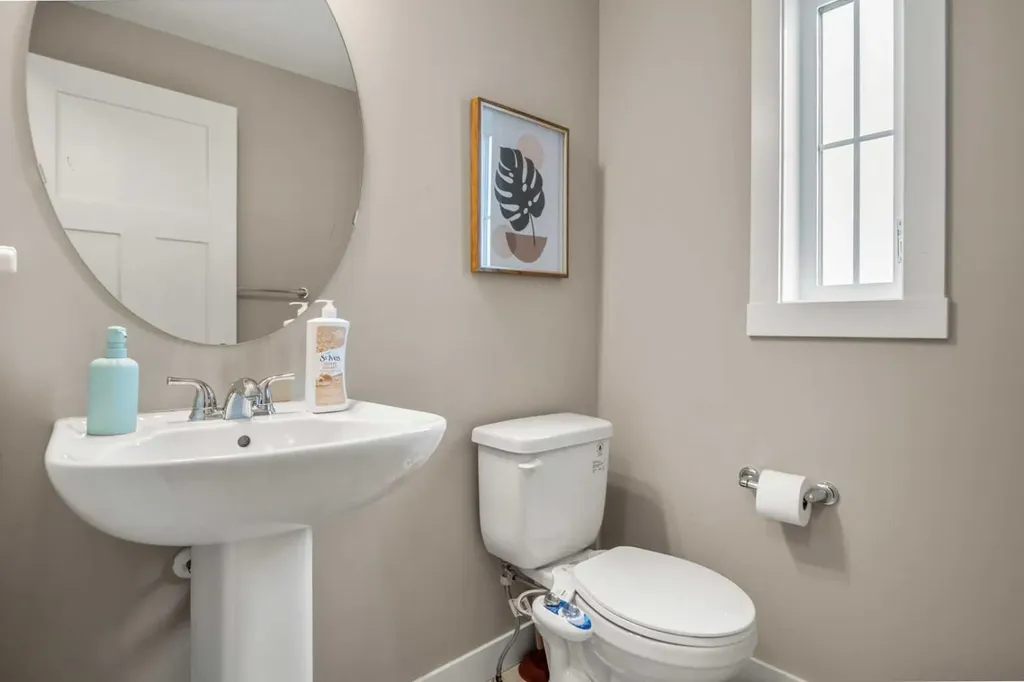 166 Howse Common NE Calgary AB T3P 1L6