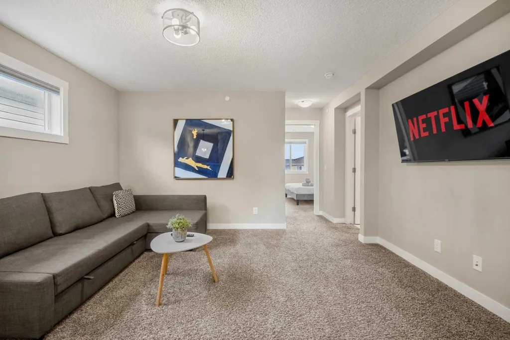 166 Howse Common NE Calgary AB T3P 1L6