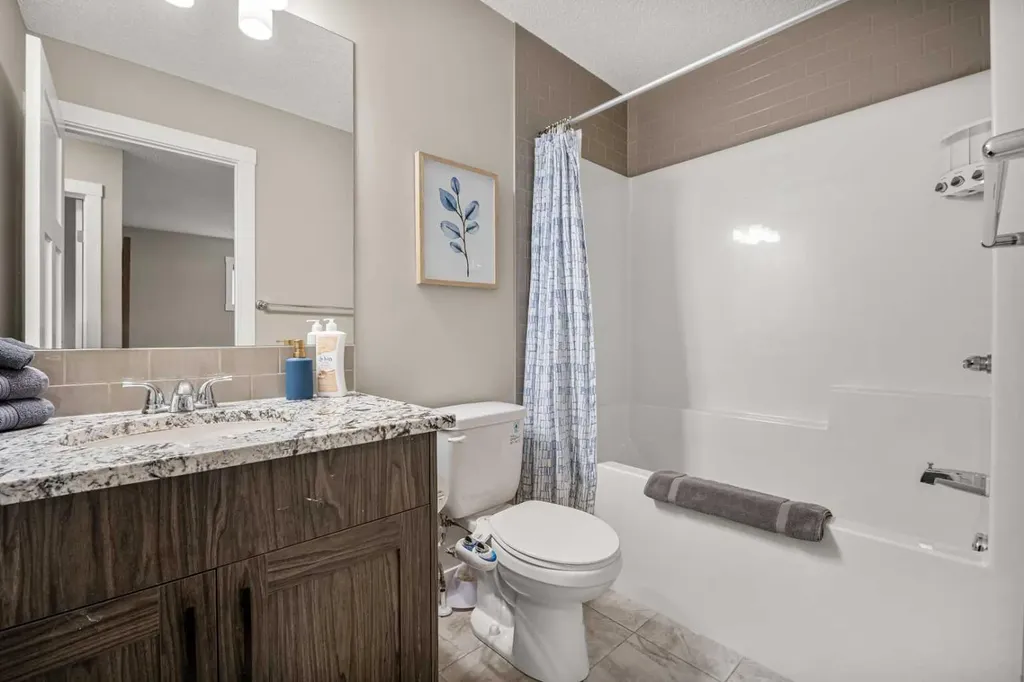166 Howse Common NE Calgary AB T3P 1L6
