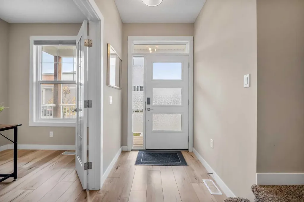 166 Howse Common NE Calgary AB T3P 1L6