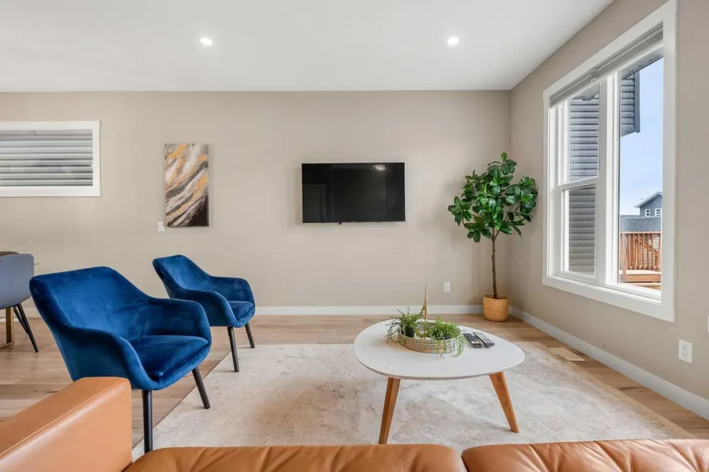 166 Howse Common NE Calgary AB T3P 1L6