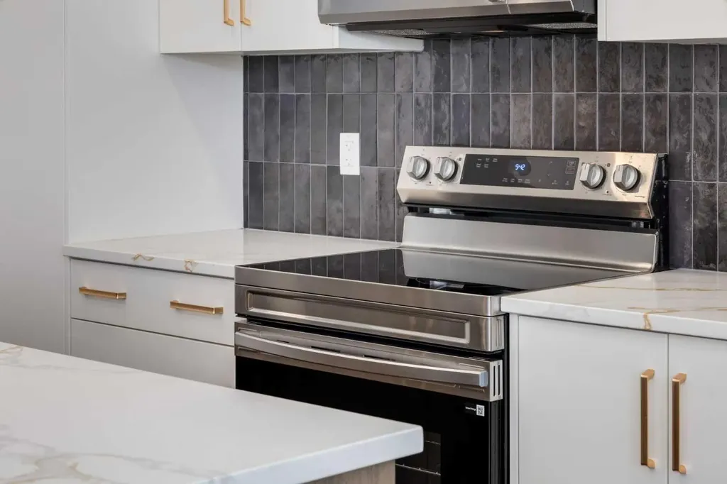 37 Sora Passage SE Calgary AB T3S 1C4